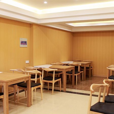Greentree Inn Zhejiang Taizhou Tiantai Bus Station Express Hotel Dış mekan fotoğraf
