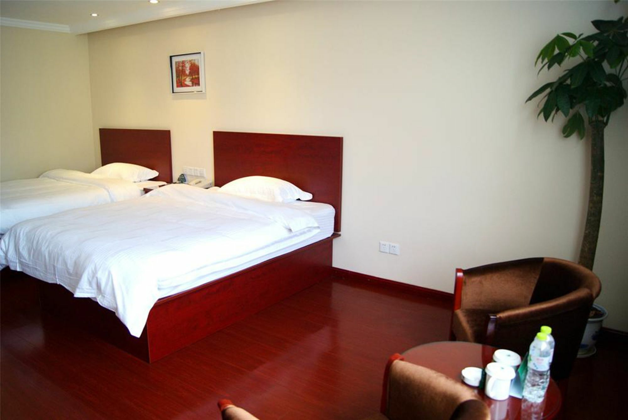 Greentree Inn Zhejiang Taizhou Tiantai Bus Station Express Hotel Dış mekan fotoğraf